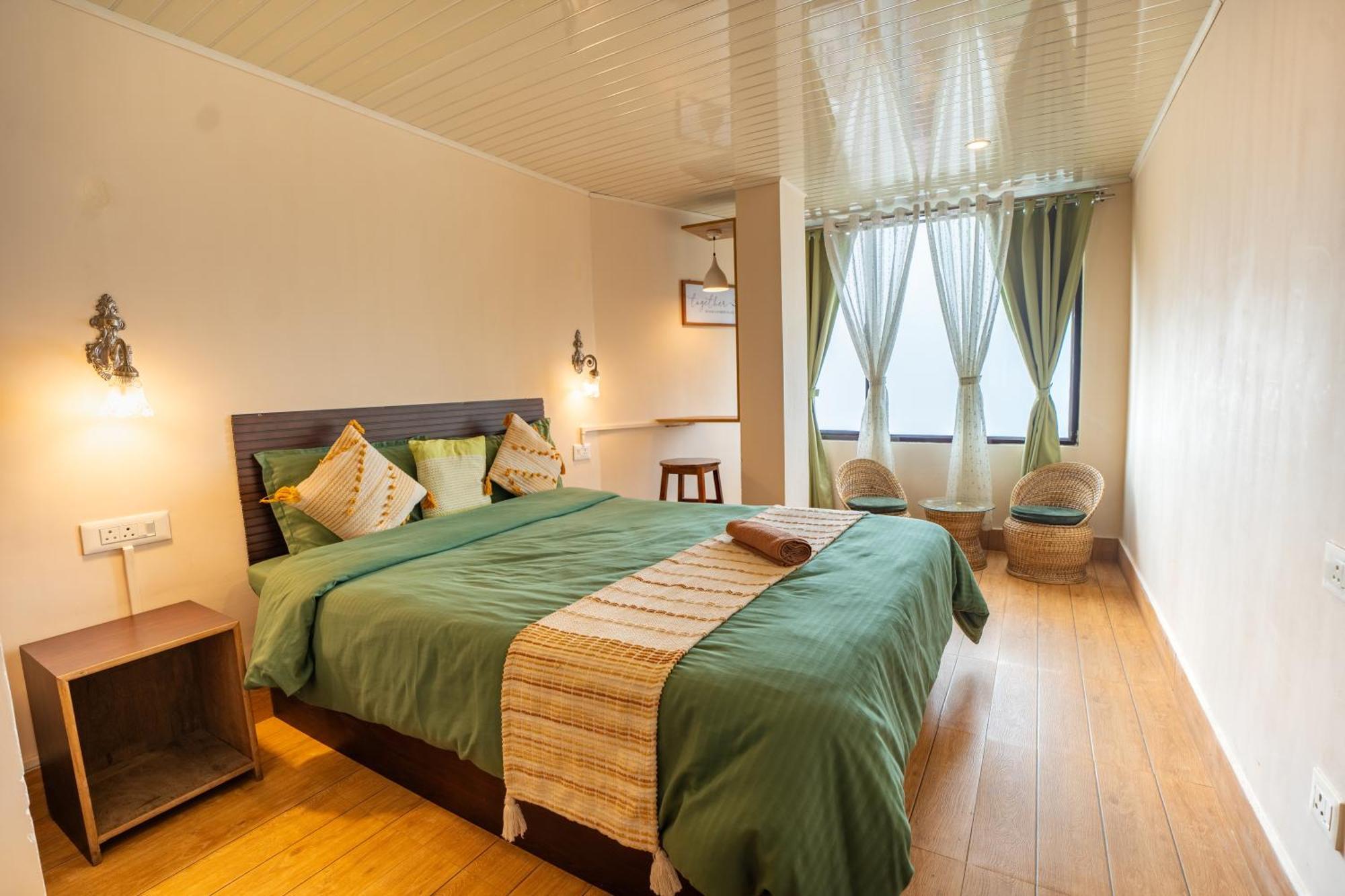 Monratino Himadrie -2 Mins Walk From Mall Road - All Rooms Have Kanchenjunga Mountain View Darjeeling  Exterior photo